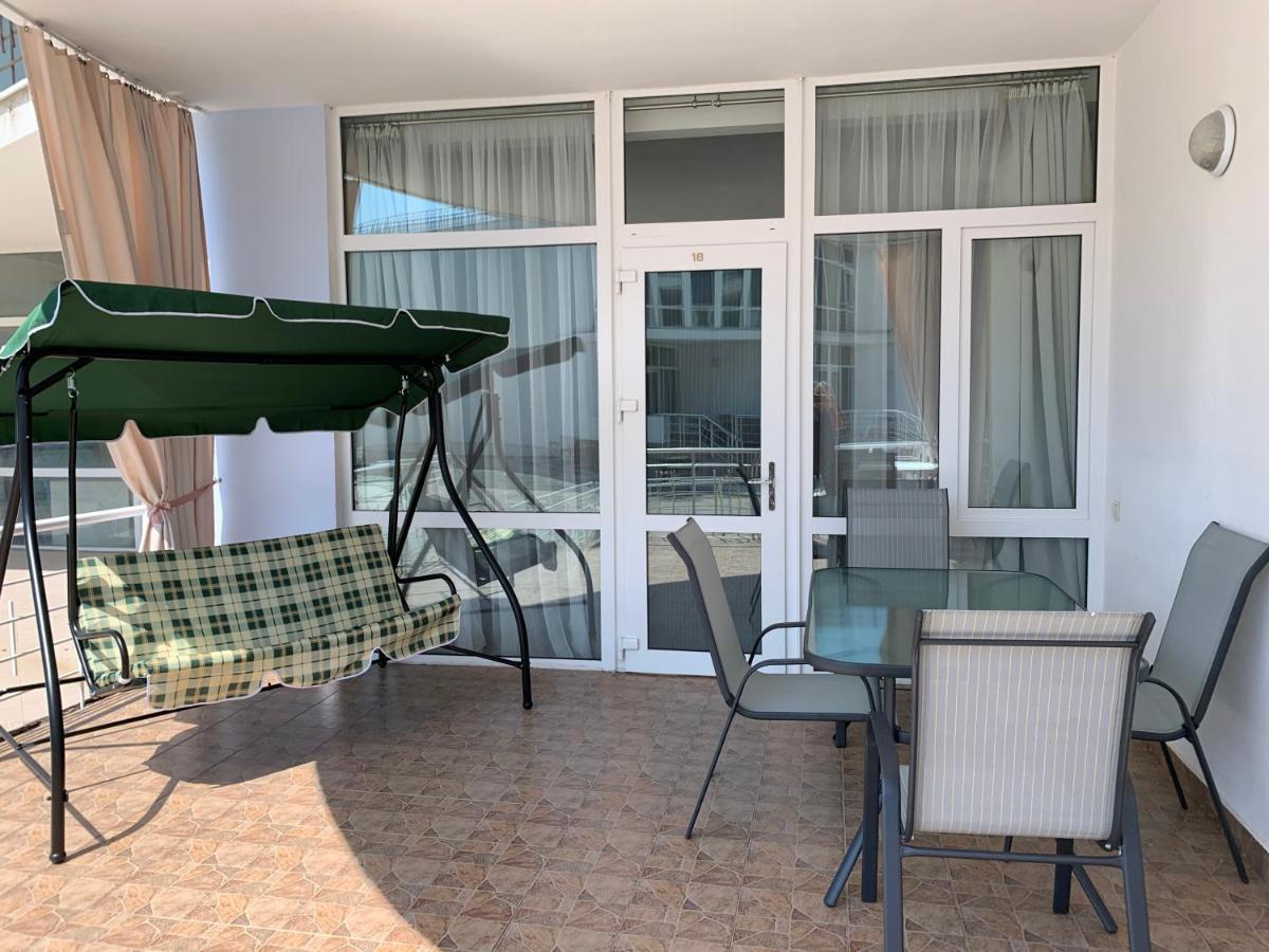 Town-House Golden Bugaz Apartament Karolino-Bugaz Zewnętrze zdjęcie