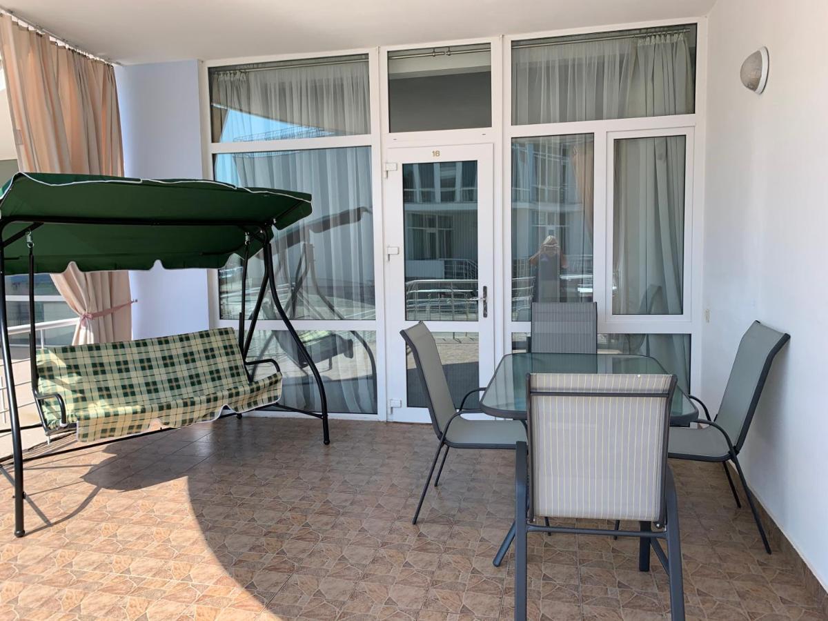 Town-House Golden Bugaz Apartament Karolino-Bugaz Zewnętrze zdjęcie