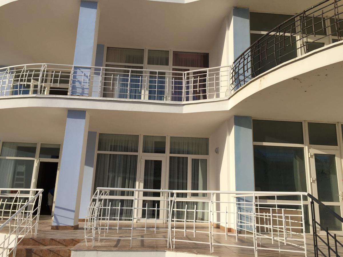 Town-House Golden Bugaz Apartament Karolino-Bugaz Zewnętrze zdjęcie